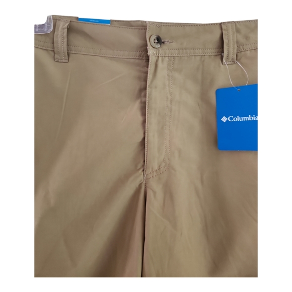Columbia Shorts Mens Size 38 Khaki Chino Flat Front 8" Inseam Classic - Picture 1 of 11
